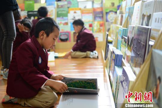 云南100所幼儿园将建公益性图书馆