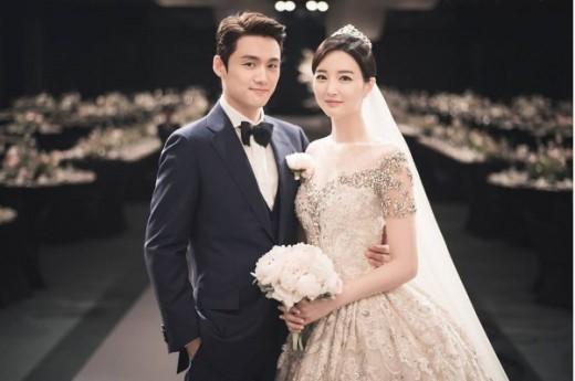 吴尚津金素英婚礼现场照公开 幸福之情溢于言