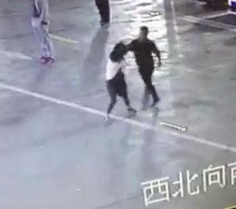 ���ӱ���Ů����Ա