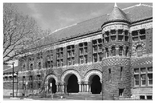 哈佛大学法学院:法律教育的发源地和未来政治