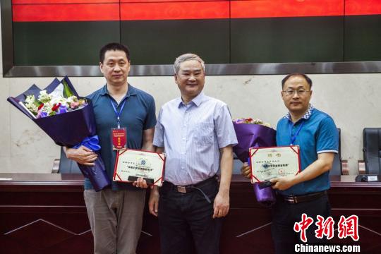 中南大学百名优秀校友获聘职业导师 返校指导