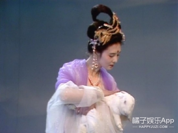 还记得86版《西游记》里的嫦娥吗?她现在长这样啦!__中国青年网