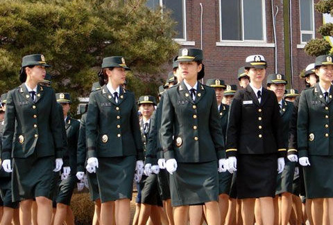 韩女海军中尉疑遭上司强奸自杀:我将在这世上