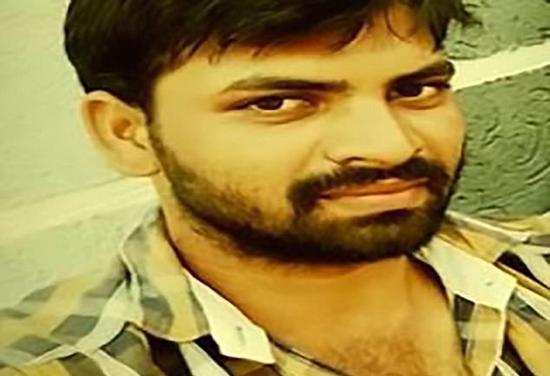 惊!印度女子将硫酸灌入前男友喉咙致其死亡