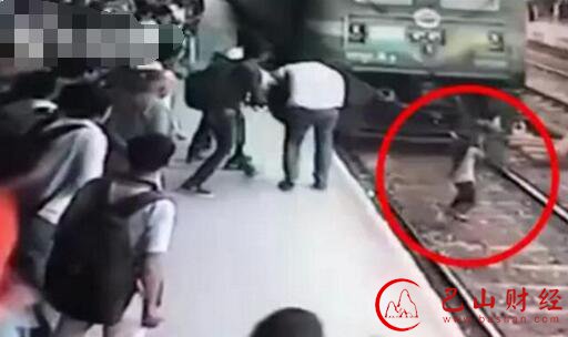 ����,���,��