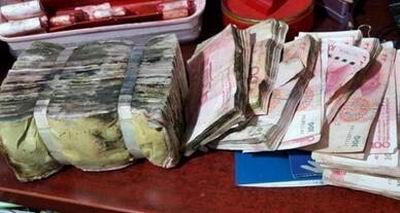 16�����ڳ��ⳤë ������Ա�޷���������� ��ù��Ǯ��ô������