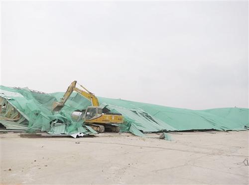 违建大棚拆了又建 高新区依法除疤