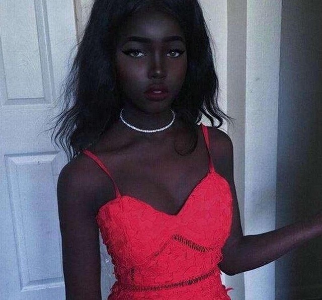 美与黑白没有关系 看非洲黑人女孩如何诠释