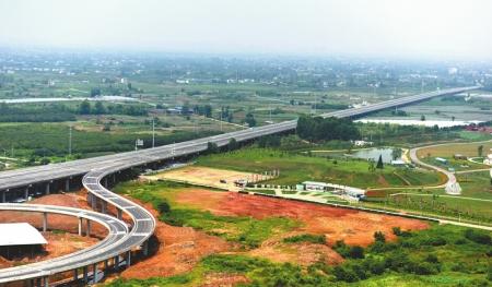 成安渝高速主线贯通