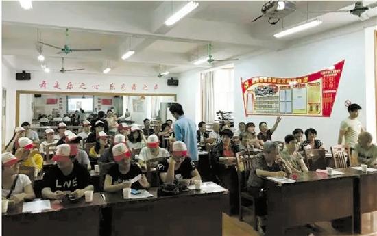 南湖社区开展科学养犬大讲堂活动