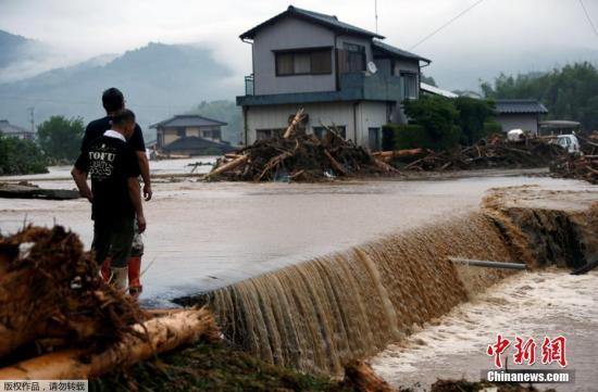 日本九州连降暴雨死亡人数升至21人 超过20人