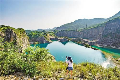 铜锣山矿坑变形记