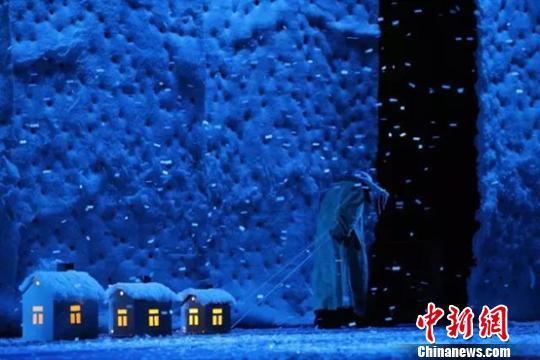 俄罗斯经典舞台剧下雪秀即将上演 丑角大师用
