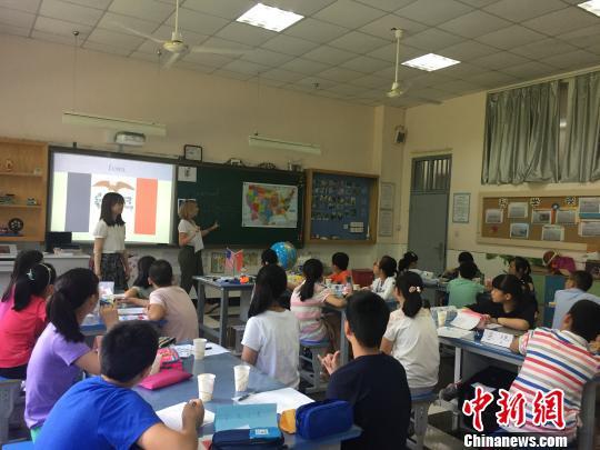 浙江联姻印州大规模培训教师 为跨学科基础教