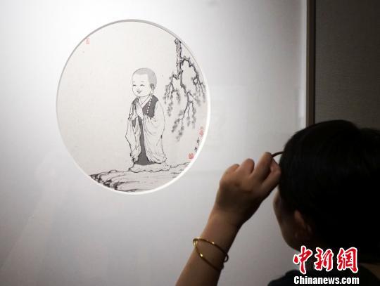 "禅画小和尚水墨艺术展"开幕 集结小和尚萌呆"表情"