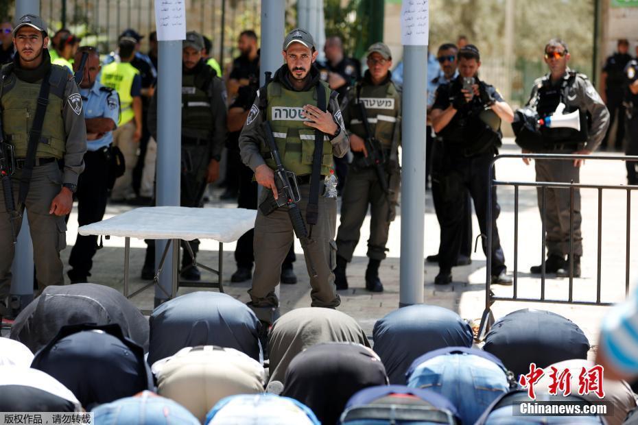 以色列重开阿克萨清真寺 巴勒斯坦人因安检设