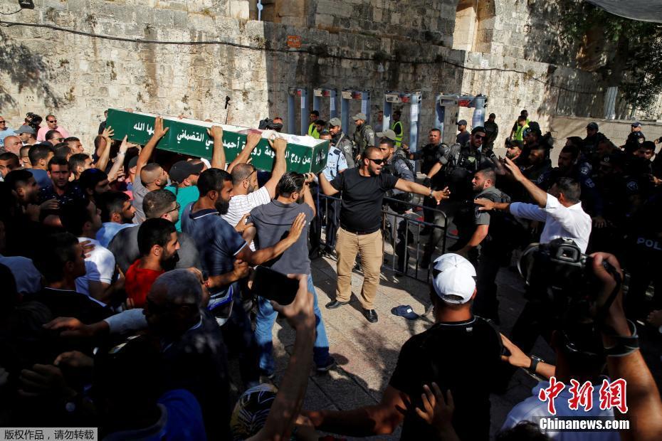 以色列重开阿克萨清真寺 巴勒斯坦人因安检设