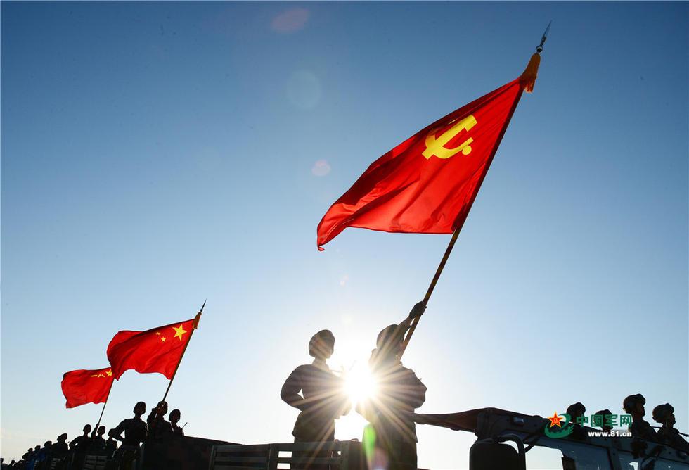 沙场点兵 大漠列阵:高清大图带你全景看阅兵