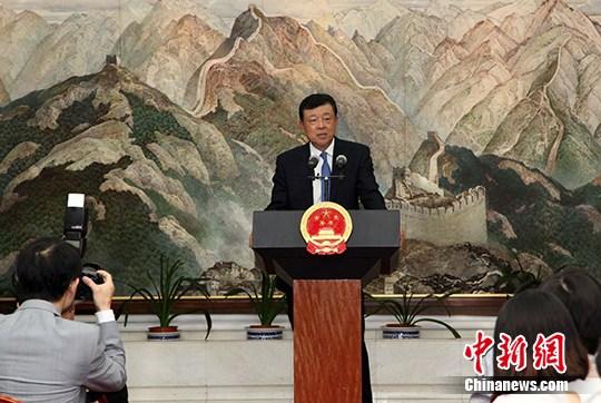 驻英大使刘晓明在英媒发文：同声相应，携手奋进，再创辉煌