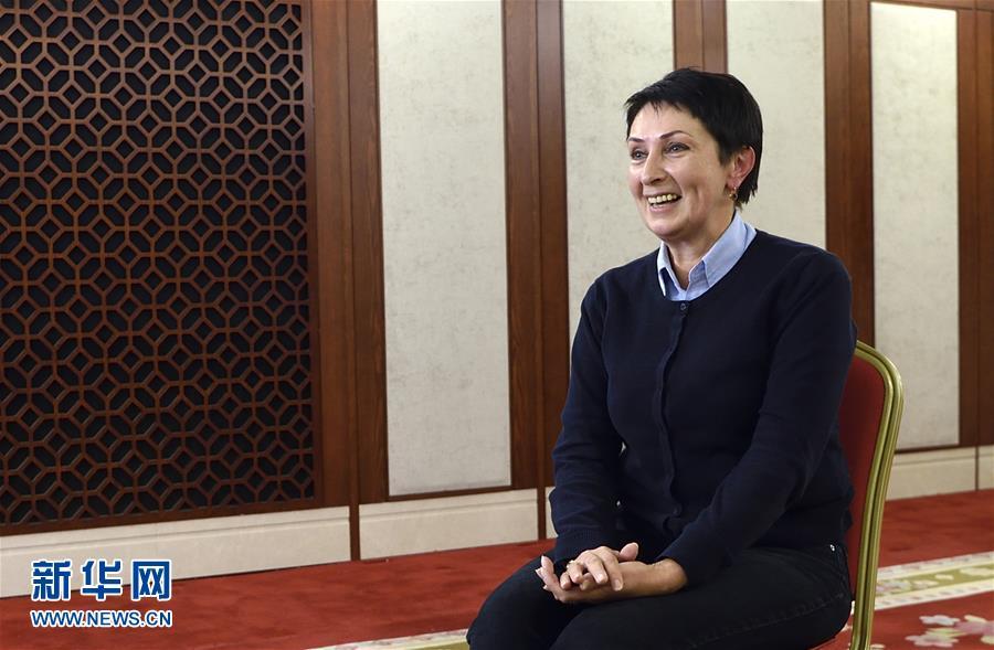 (图文互动)(1)中国发展进入新时代——9名外籍语言专家眼中的十九大报告