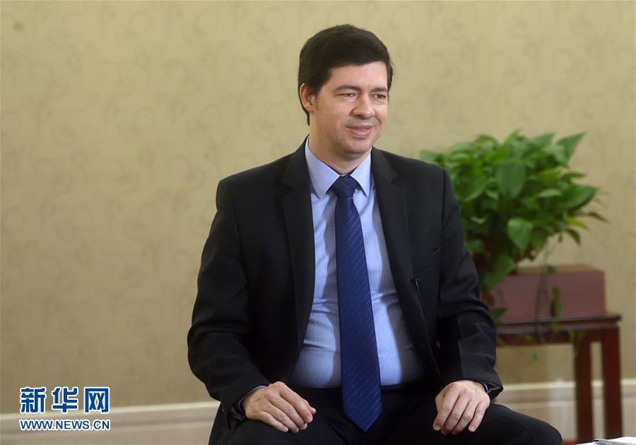 (图文互动)(4)中国发展进入新时代——9名外籍语言专家眼中的十九大报告