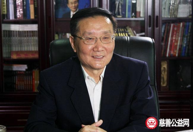 努力开创新时代慈善工作的新局面--访中华慈善