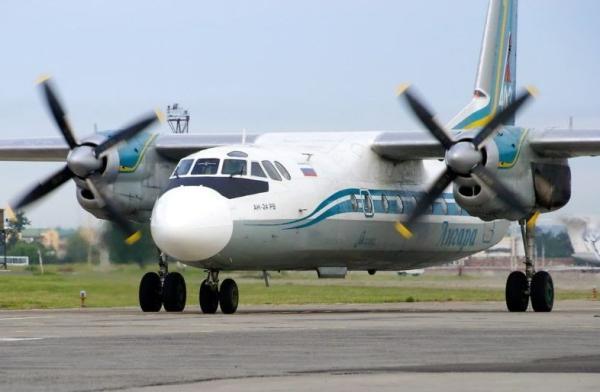 一架飞机紧急迫降俄罗斯 2名飞行员死亡7人受