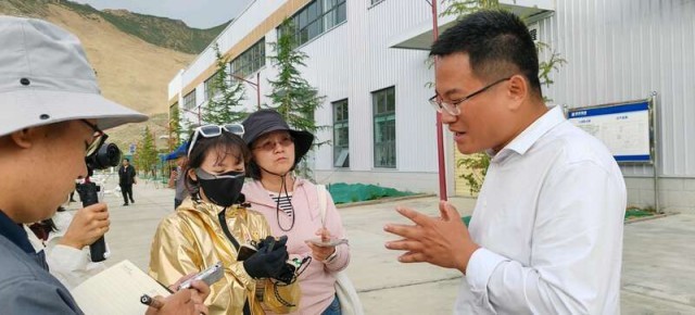 西藏创博通航：“苍鹰”起飞 为高原儿女送来福祉(图2)