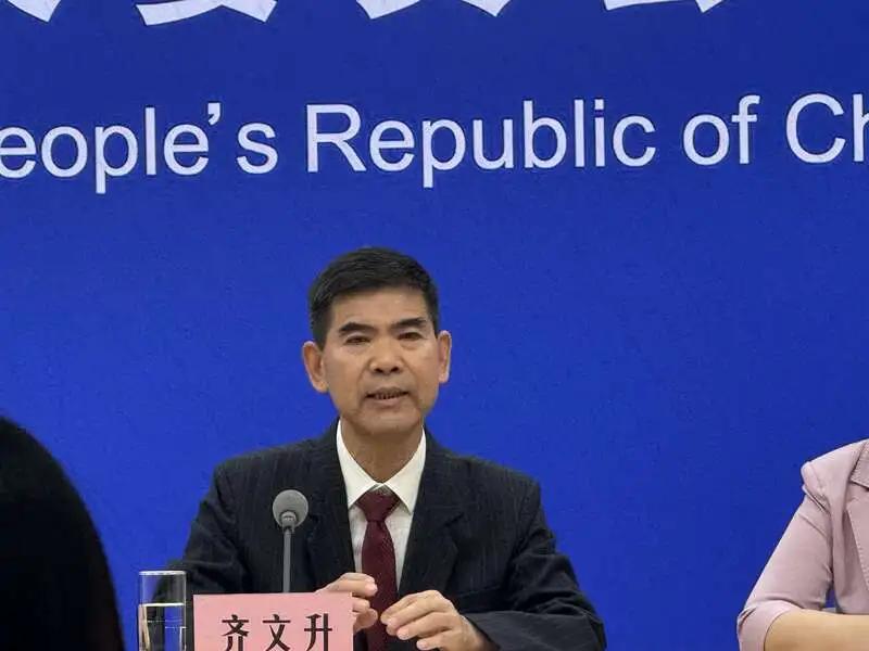 青年早新闻全红婵回应是否继续跳水陈芋汐隔空喊话(图5)
