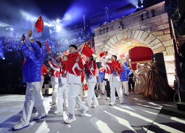 四十六载冰雪路 辉映绚丽中国红——写在米兰冬奥会中国健儿再创历史之际(图10)
