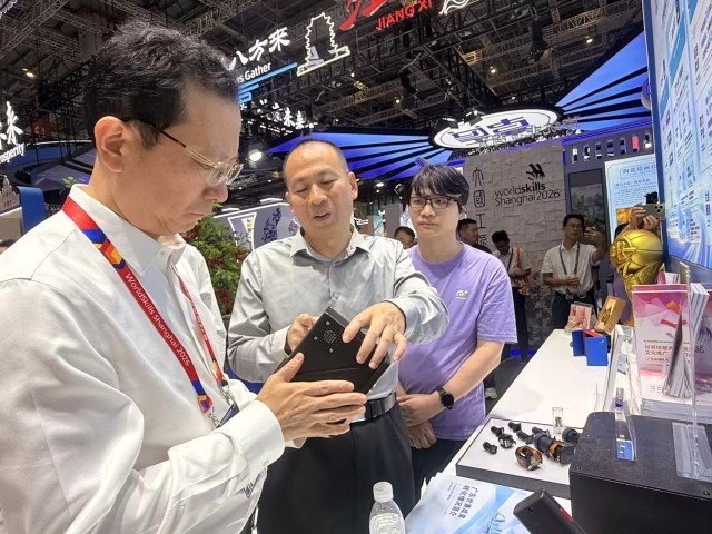 世赛青观察|技校生入职北大顶尖科研平台世赛塑造思维与意志(图1)