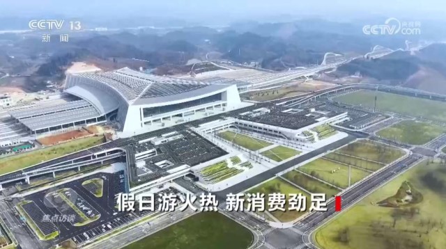 国庆假期丰富游玩体验多元场景激发消费活力(图2)