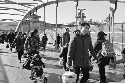 北京铁路本周末迎返程高峰 下周交通逐步恢复至节前水平