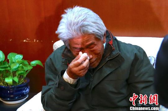 ����ӡ��54����й��ϱ��������£����鼤��������Զ ��