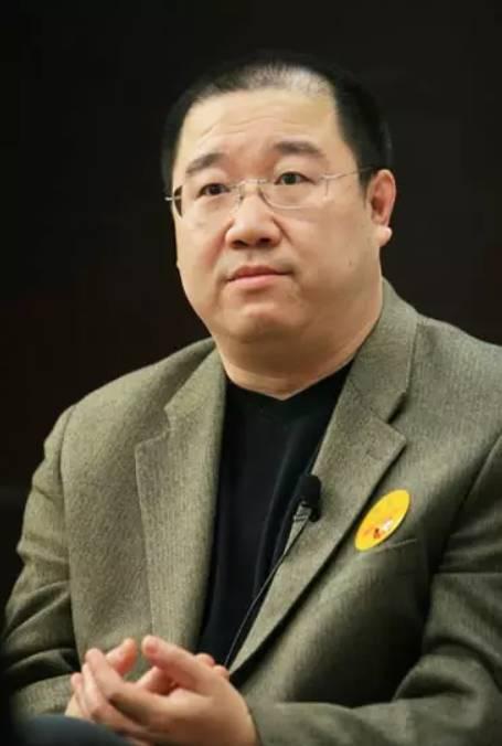 美国检方:英达持美国绿卡 或被判30个月以下监