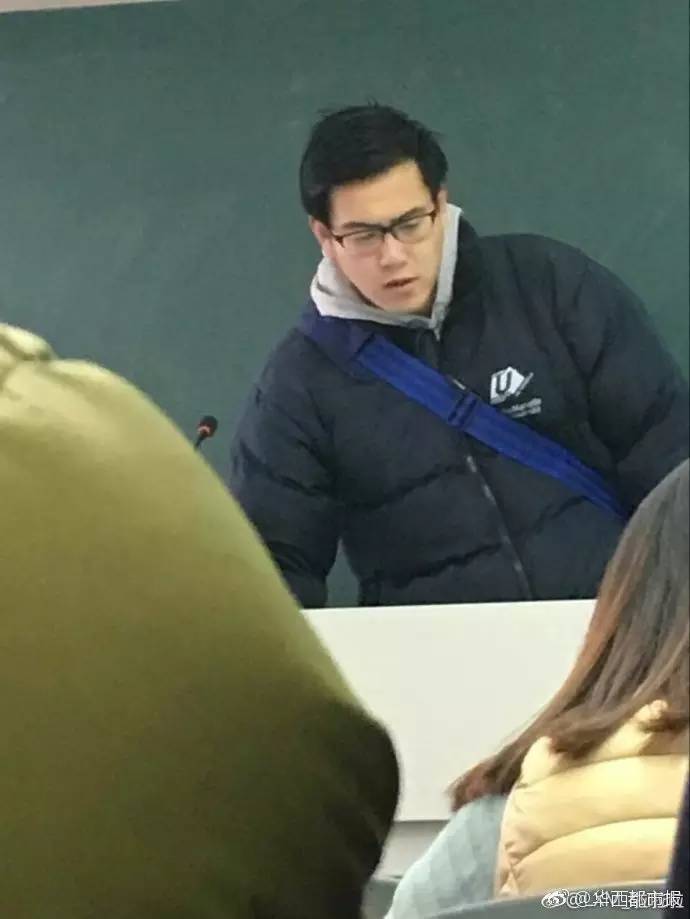 高校教师神似彭于晏 不靠颜值靠才华 高校教师神似彭于晏 不靠颜值靠才华