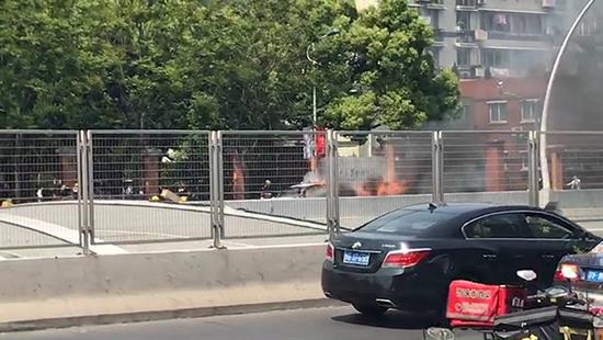 �����ֺ���·һ;�����⳵��� �ֳ�Ũ�̹���