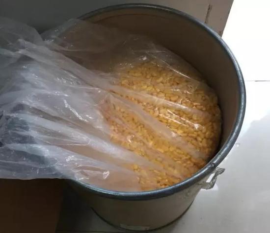 浙江警方查获假伟哥55万粒 制假者用染色剂上