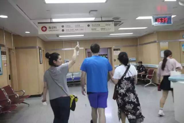 28��Ӣ����Ů�������ݿ�����ĸ һ����������