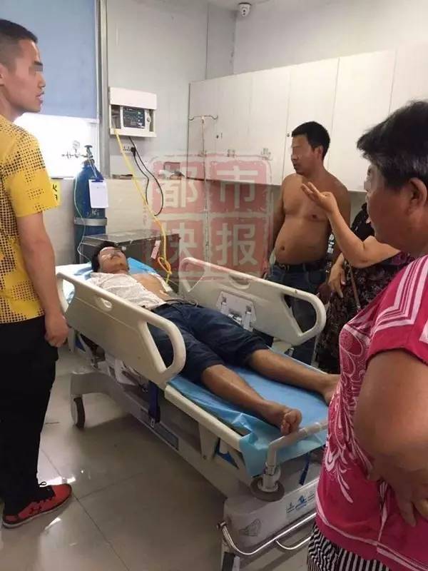 咋回事?男子当街杀害一对母子 死者家属:杀错人了