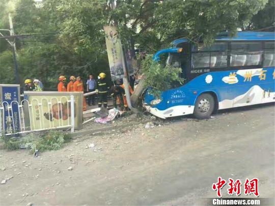 ���ݳ���ͨ�ڳ�ͻײ������վ������������ͼ��