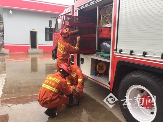 云南楚雄州禄丰县发生4.1级地震 消防官兵整装