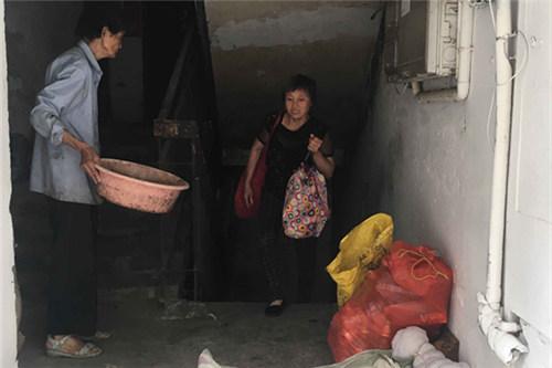 河南姑娘嫁史上最牛乞丐不离不弃