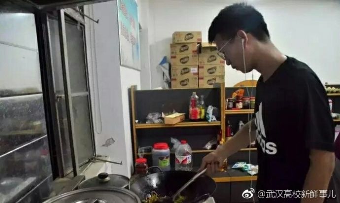 �����Լ���С�������Уʳ���֡�����������