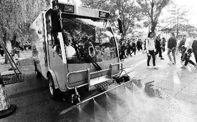 天安门环卫工8年未过完整节日