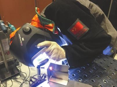 �����Ժ��ں�����Ŀ�����ֳ���