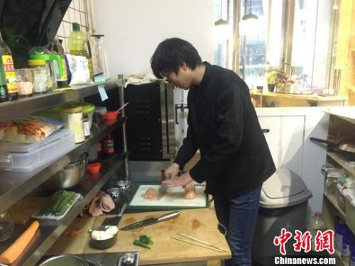 24�գ������Ե�������ѡ����ʳ�ĺ󣬽����������չʾ�˳���Ӫ���͡�Ԫ���������������̡��������