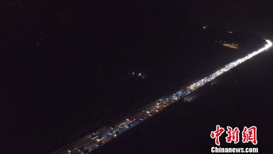 ���۰ĸ���ӭ���������߷�㶫����20���ﳵ��