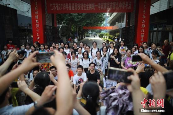 2019年各地高考成绩放榜时间、志愿填报时间汇总