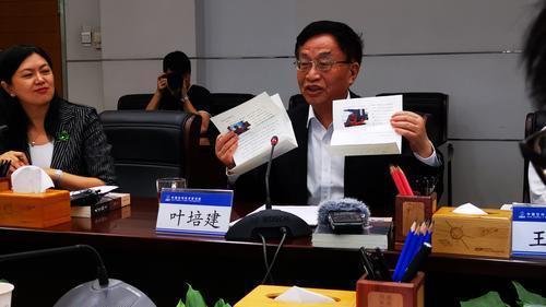 科技创新总需要做些“冒险的事”